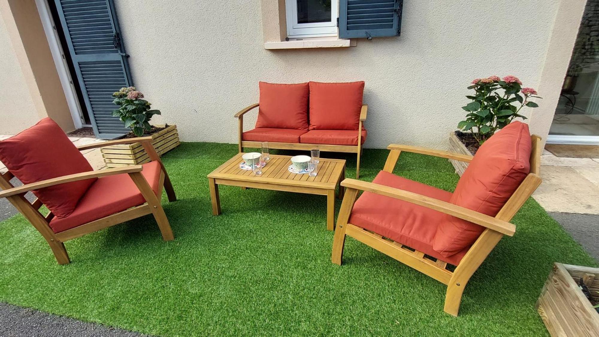Grande maison , jardin,flipper,babyfoot, ping pong, proche golf, Port en Bessin, Bayeux et plages du débarquement, adaptée enfants Commes Extérieur photo