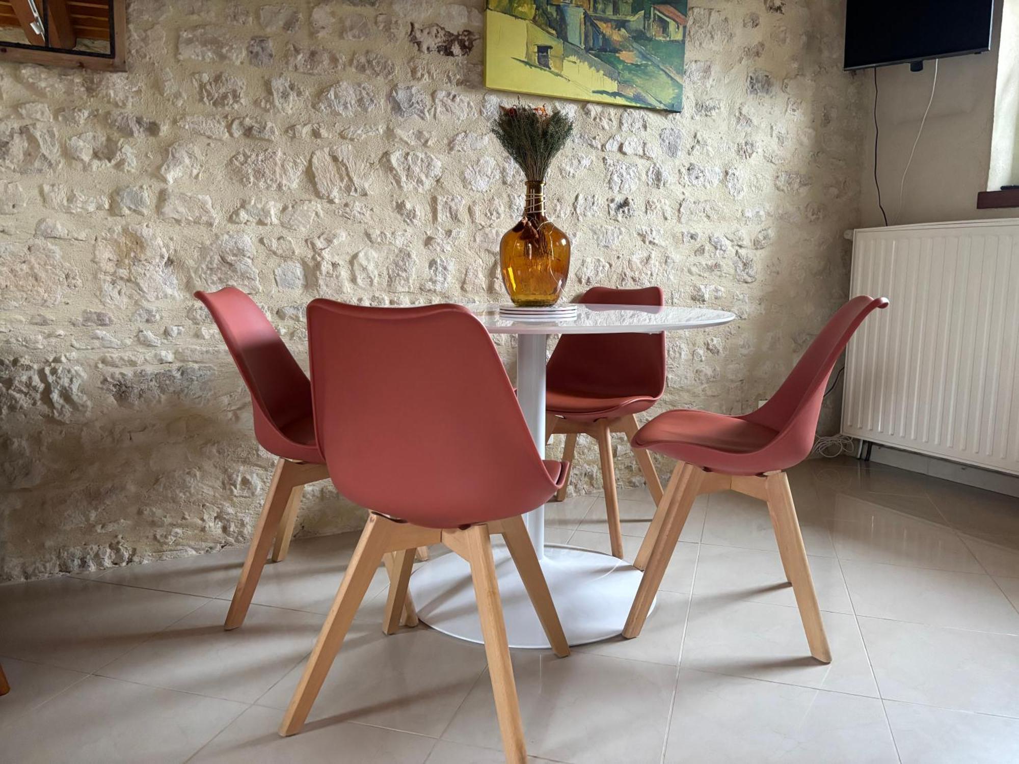 Grande maison , jardin,flipper,babyfoot, ping pong, proche golf, Port en Bessin, Bayeux et plages du débarquement, adaptée enfants Commes Extérieur photo